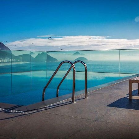 Miramar By Windsor Copacabana Río de Janeiro Exterior foto The pool at the hotel